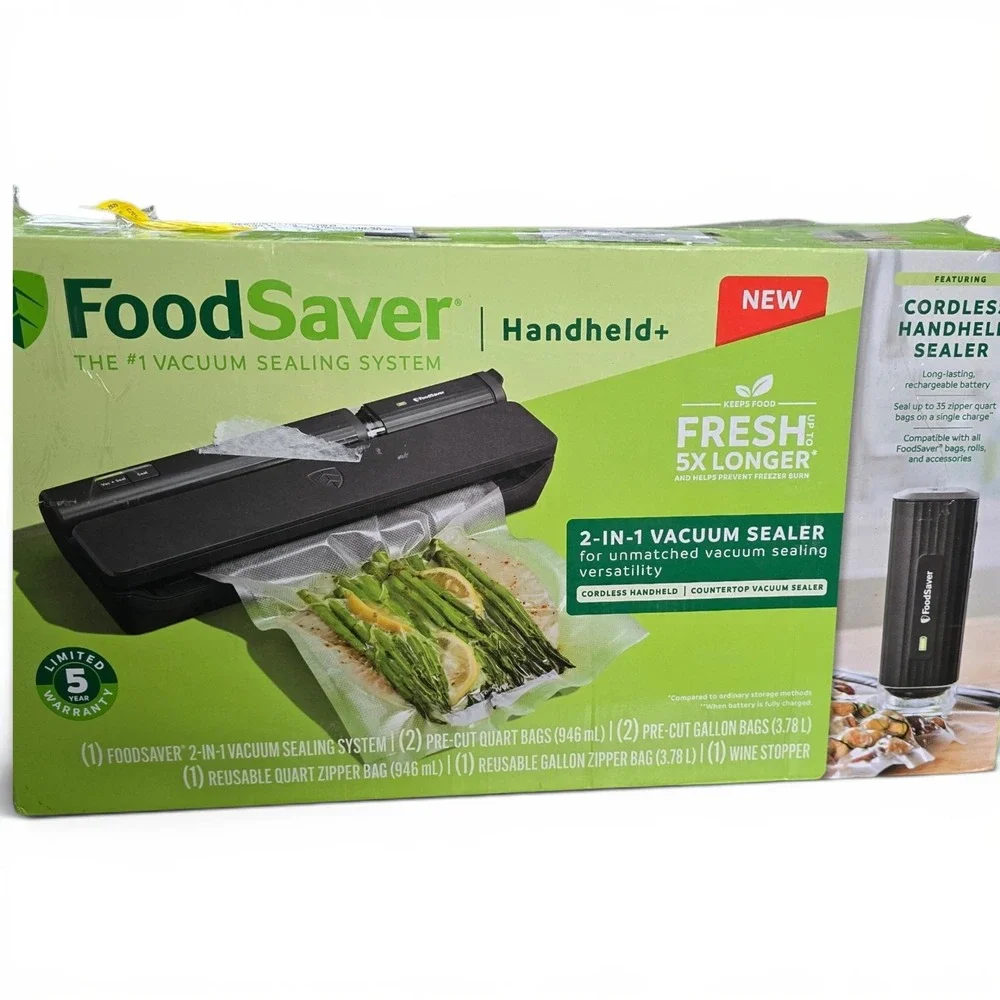 FoodSaver Handheld+ 2-in-1 Vacuum Sealer Machine (Missing handheld))